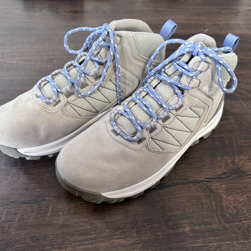 Columbia Traverse Suede Hiking Boot